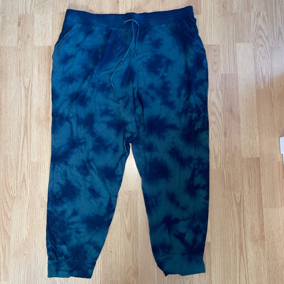 Heavenly By Victoria Blue Tie Dye Sleeveless Top / Long Pants Lounge Set - Picture 5 of 7